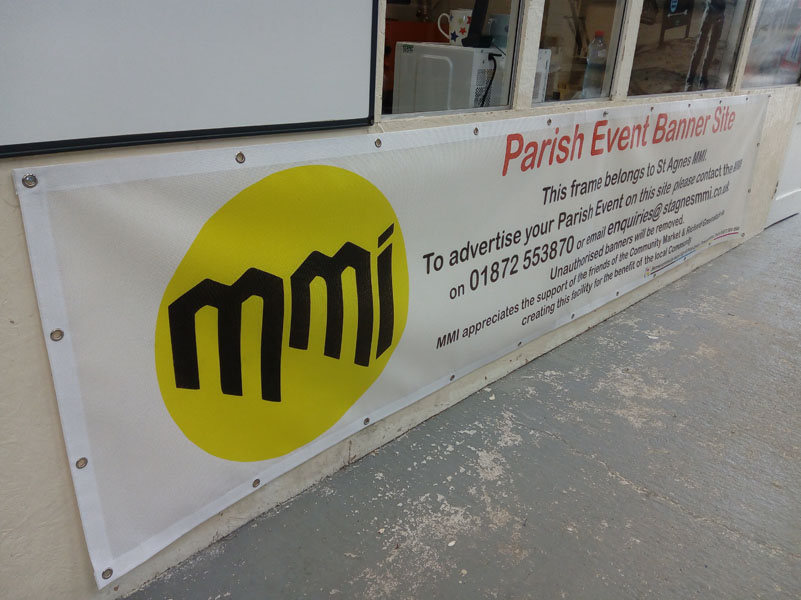 Banner with eyelets